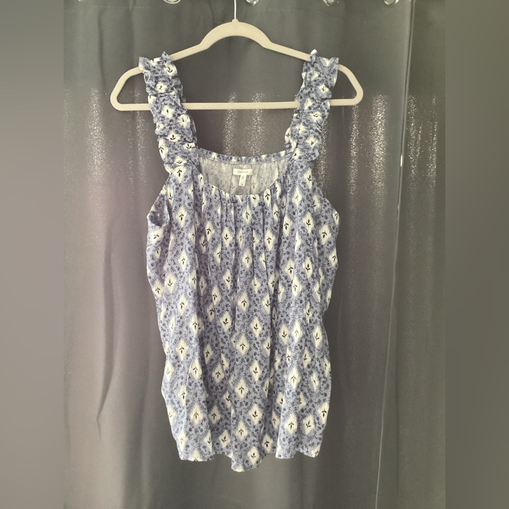 🛍️SALE…Maurices Navy and White Sleeveless Tank Top